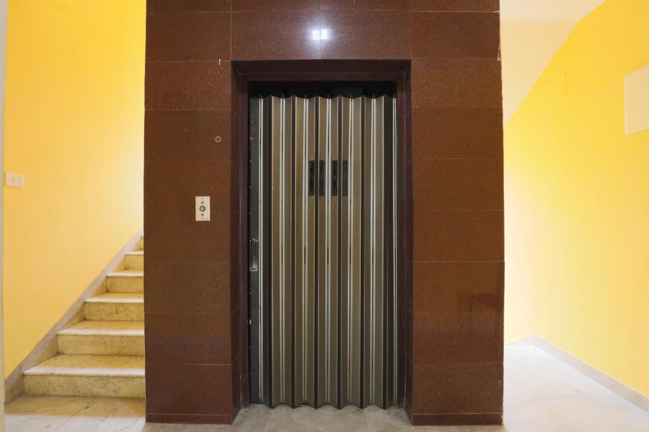 Green Tree Hotel-Near Vfs Global And Ramee Mall Chennai Eksteriør bilde