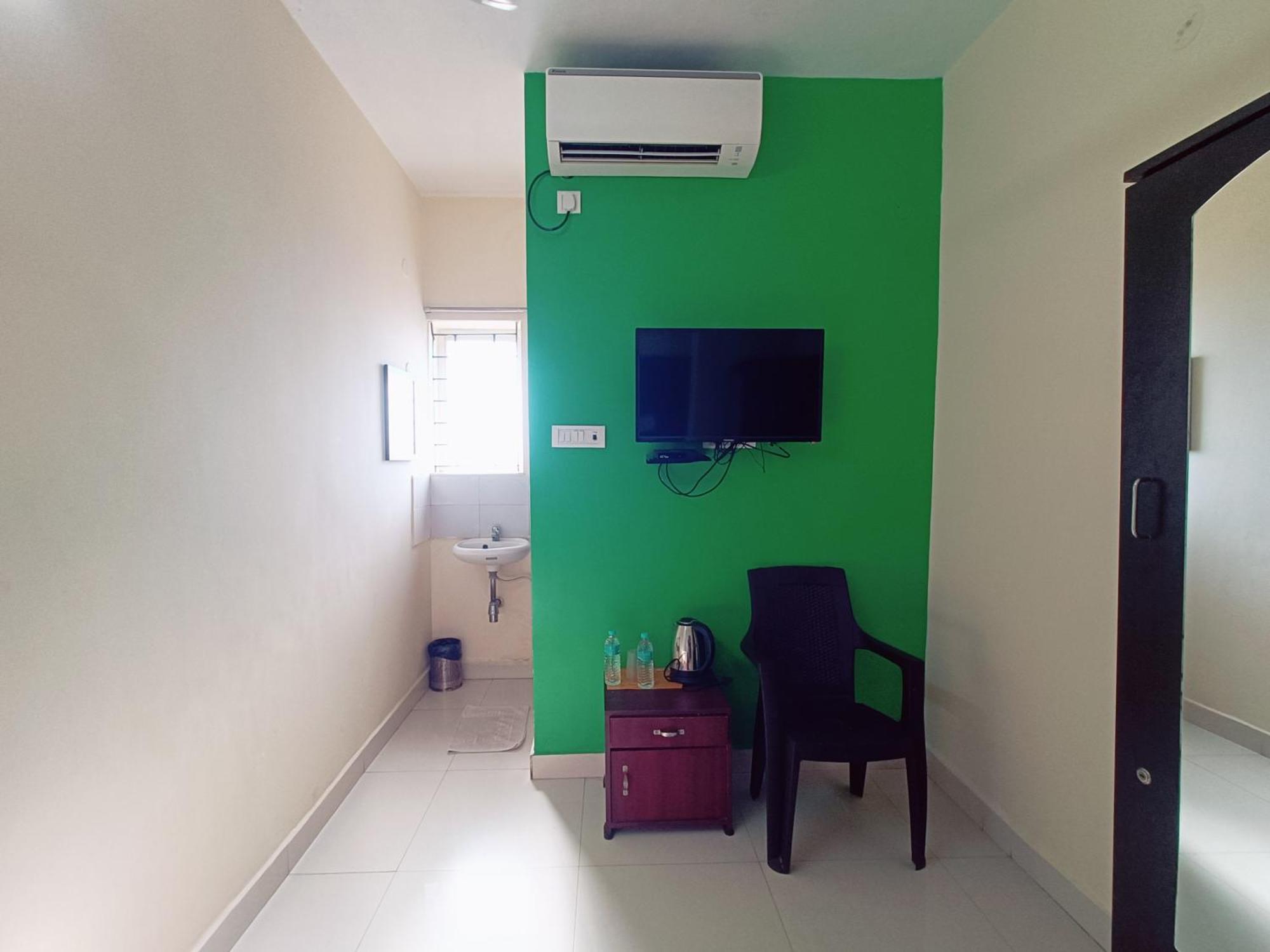 Green Tree Hotel-Near Vfs Global And Ramee Mall Chennai Eksteriør bilde