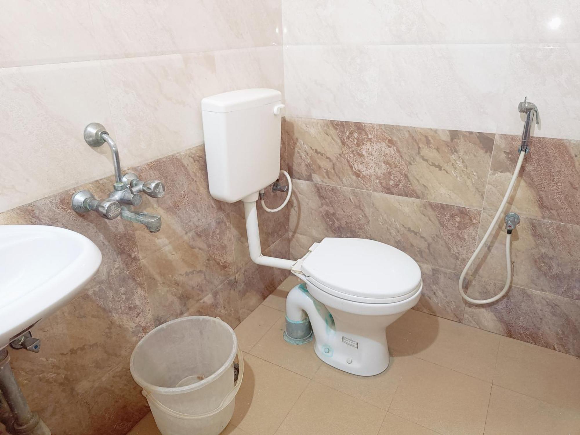 Green Tree Hotel-Near Vfs Global And Ramee Mall Chennai Eksteriør bilde