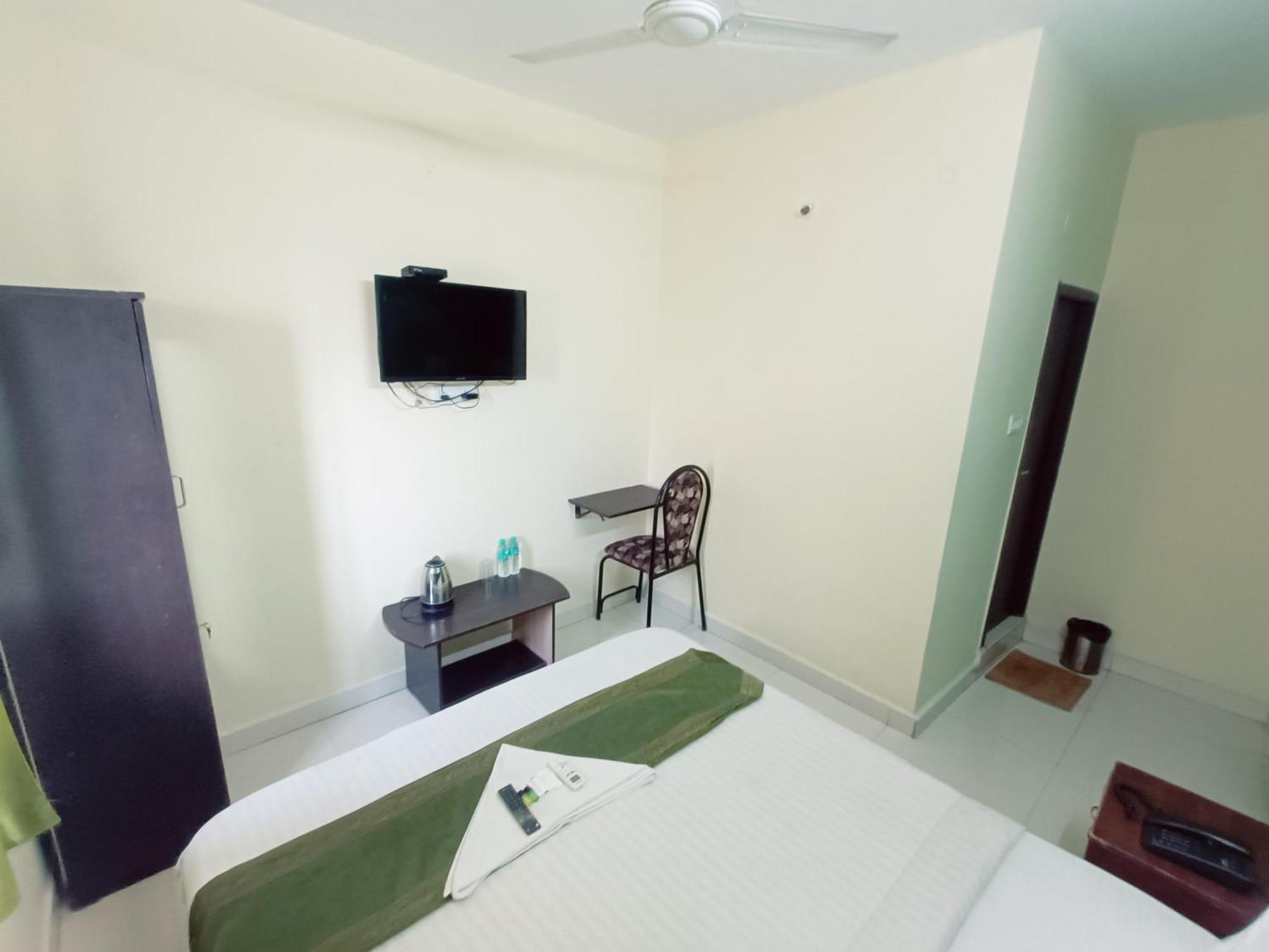 Green Tree Hotel-Near Vfs Global And Ramee Mall Chennai Eksteriør bilde
